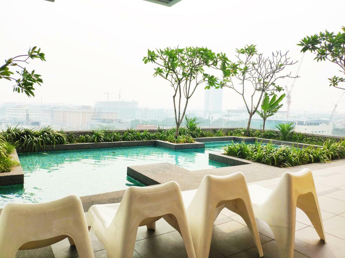 5-Star Apartment + Infinity Pool, 4 Pax, 1 Min To Jaya One Petaling Dzsaja Kültér fotó